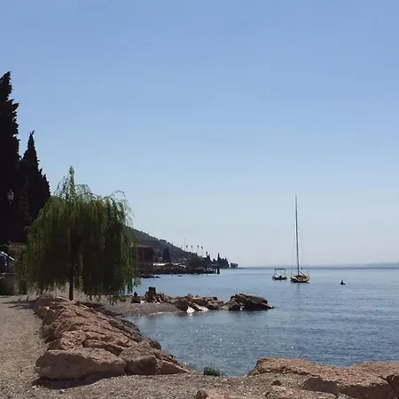 Lägenhet Casa Italia Castelletto Di Brenzone